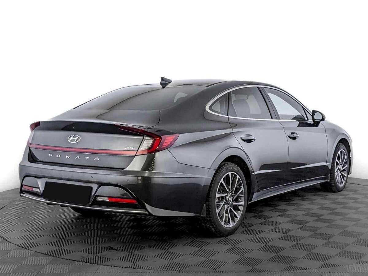 Hyundai Sonata с пробегом — 2022 год. Фото: #4