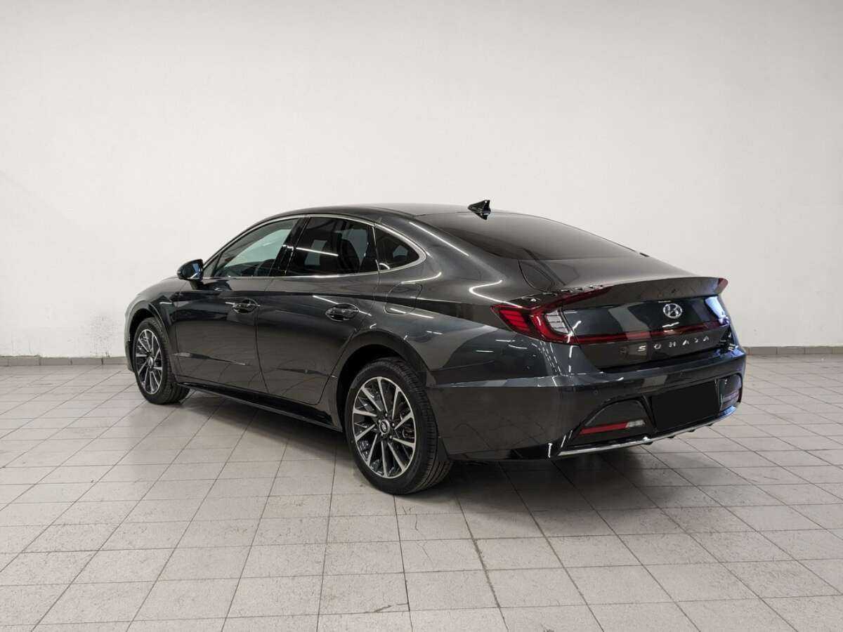 Hyundai Sonata с пробегом — 2022 год. Фото: #6
