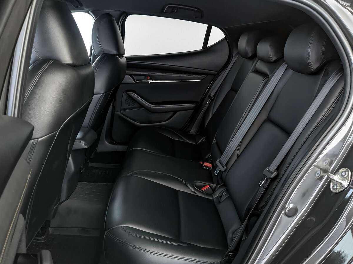 Mazda 3 с пробегом — 2019 год. Фото: #12