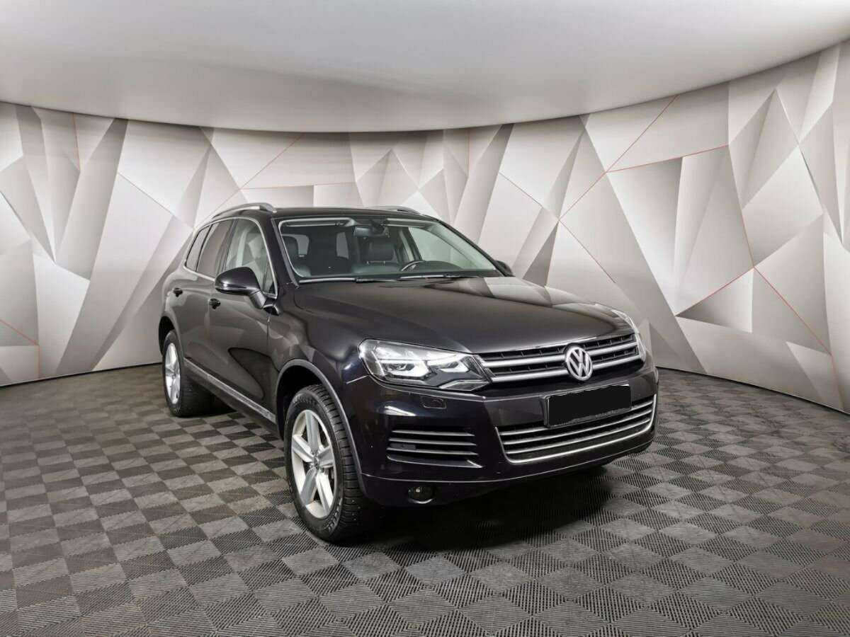 Volkswagen Touareg с пробегом — 2012 год. Фото: #2