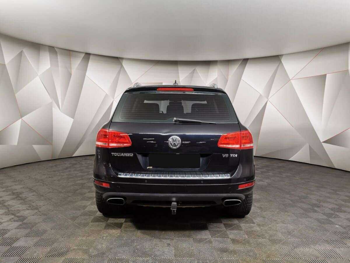 Volkswagen Touareg с пробегом — 2012 год. Фото: #7