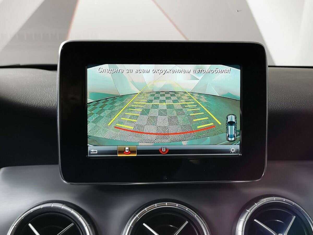 Mercedes-Benz CLA с пробегом — 2015 год. Фото: #17