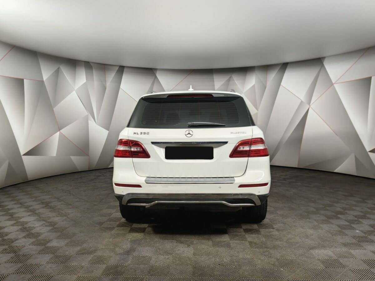 Mercedes-Benz M-Класс с пробегом — 2014 год. Фото: #7