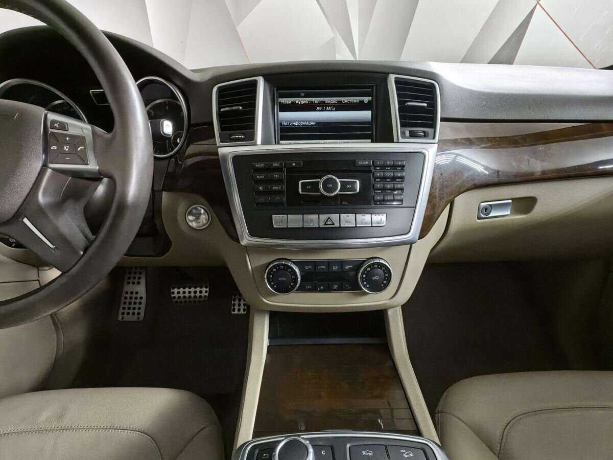 Mercedes-Benz M-Класс с пробегом — 2014 год. Фото: #10