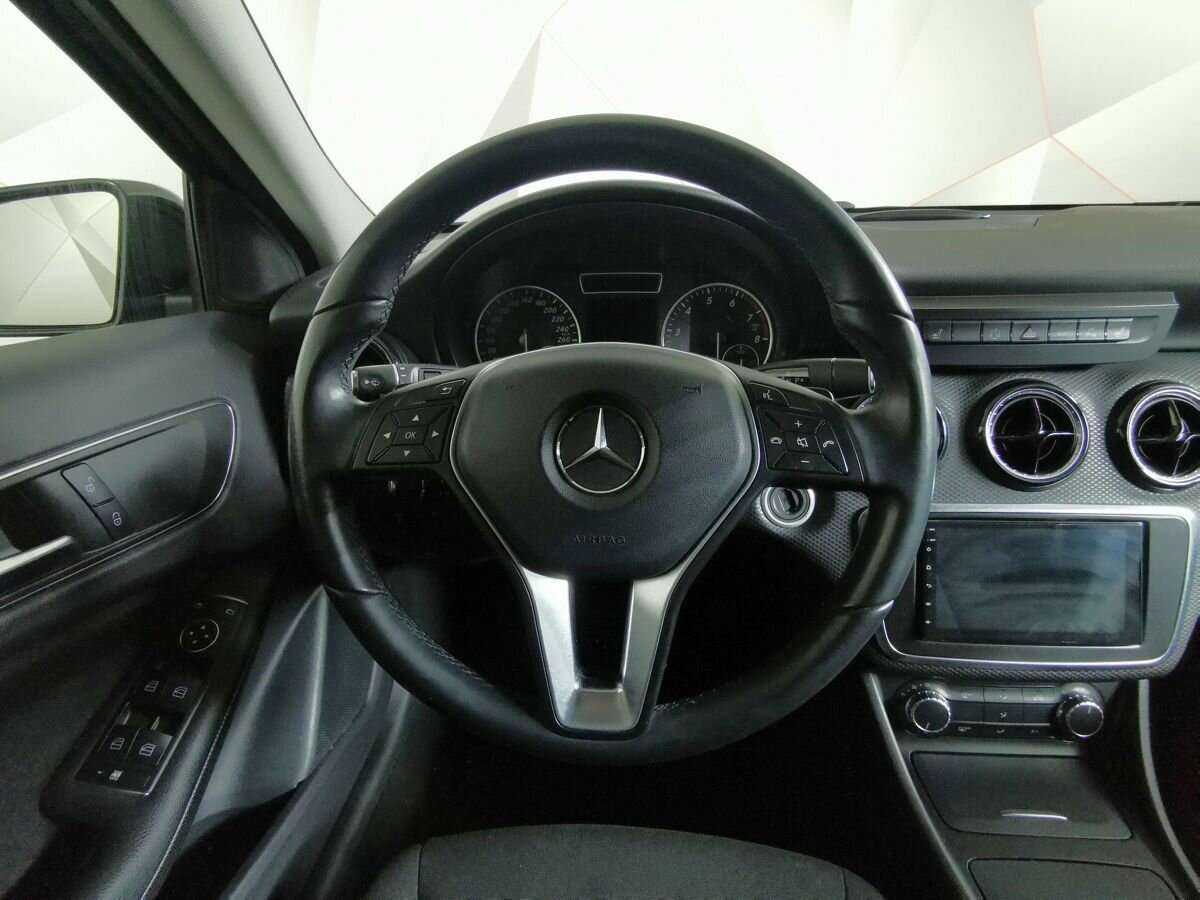 Mercedes-Benz A-Класс с пробегом — 2014 год. Фото: #13