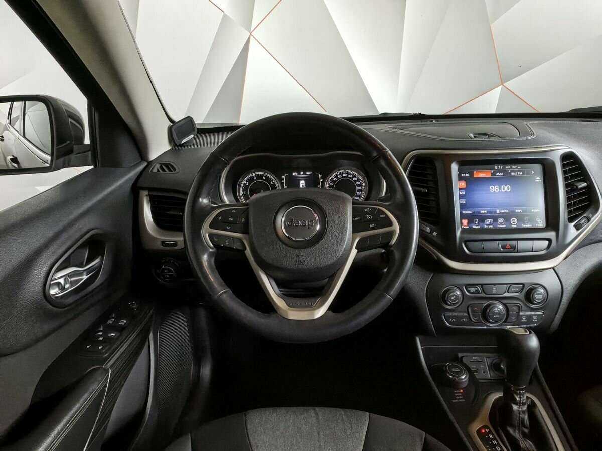 Jeep Cherokee с пробегом — 2014 год. Фото: #14