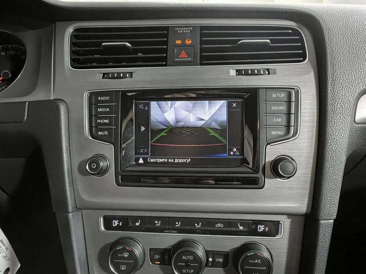 Volkswagen Golf с пробегом — 2014 год. Фото: #15