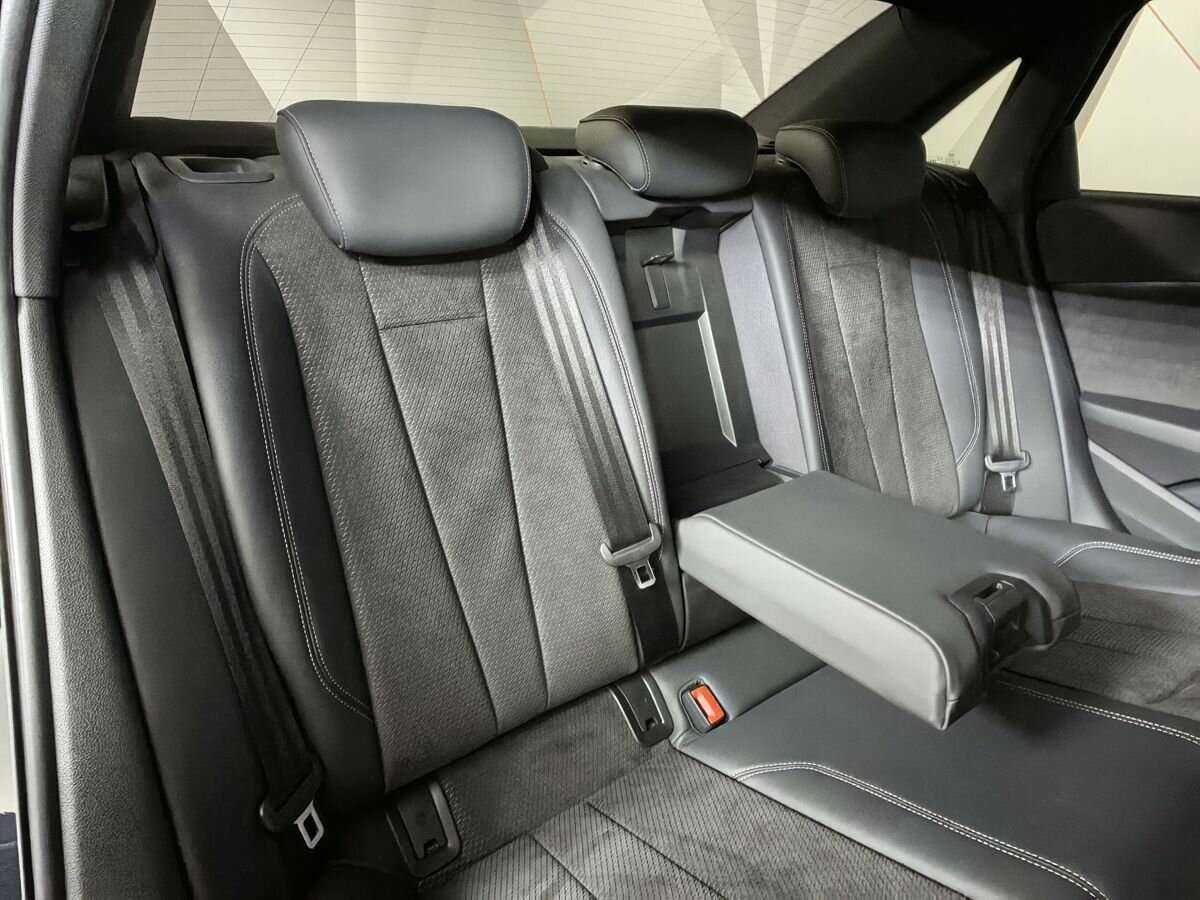 Audi A4 с пробегом — 2016 год. Фото: #12