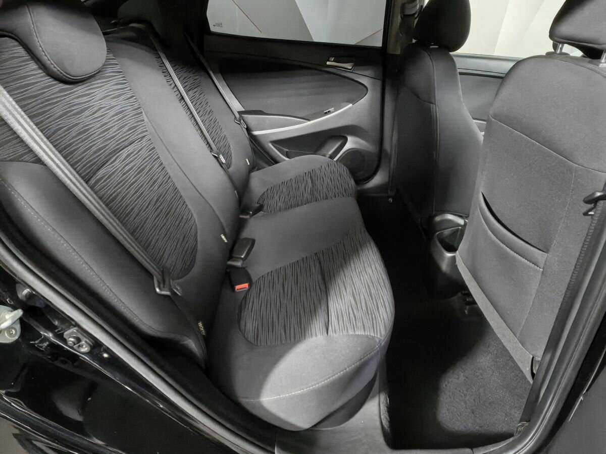 Hyundai Solaris с пробегом — 2016 год. Фото: #10