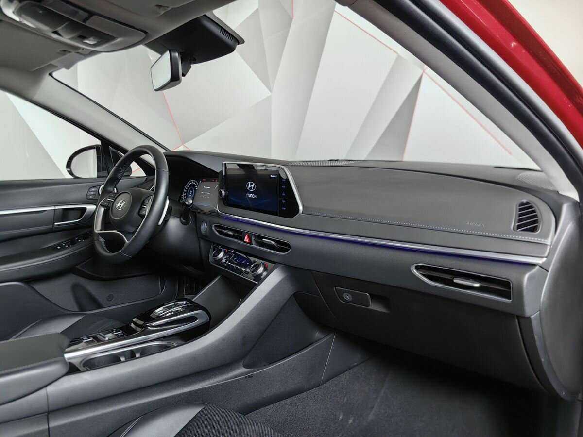 Hyundai Sonata с пробегом — 2022 год. Фото: #5