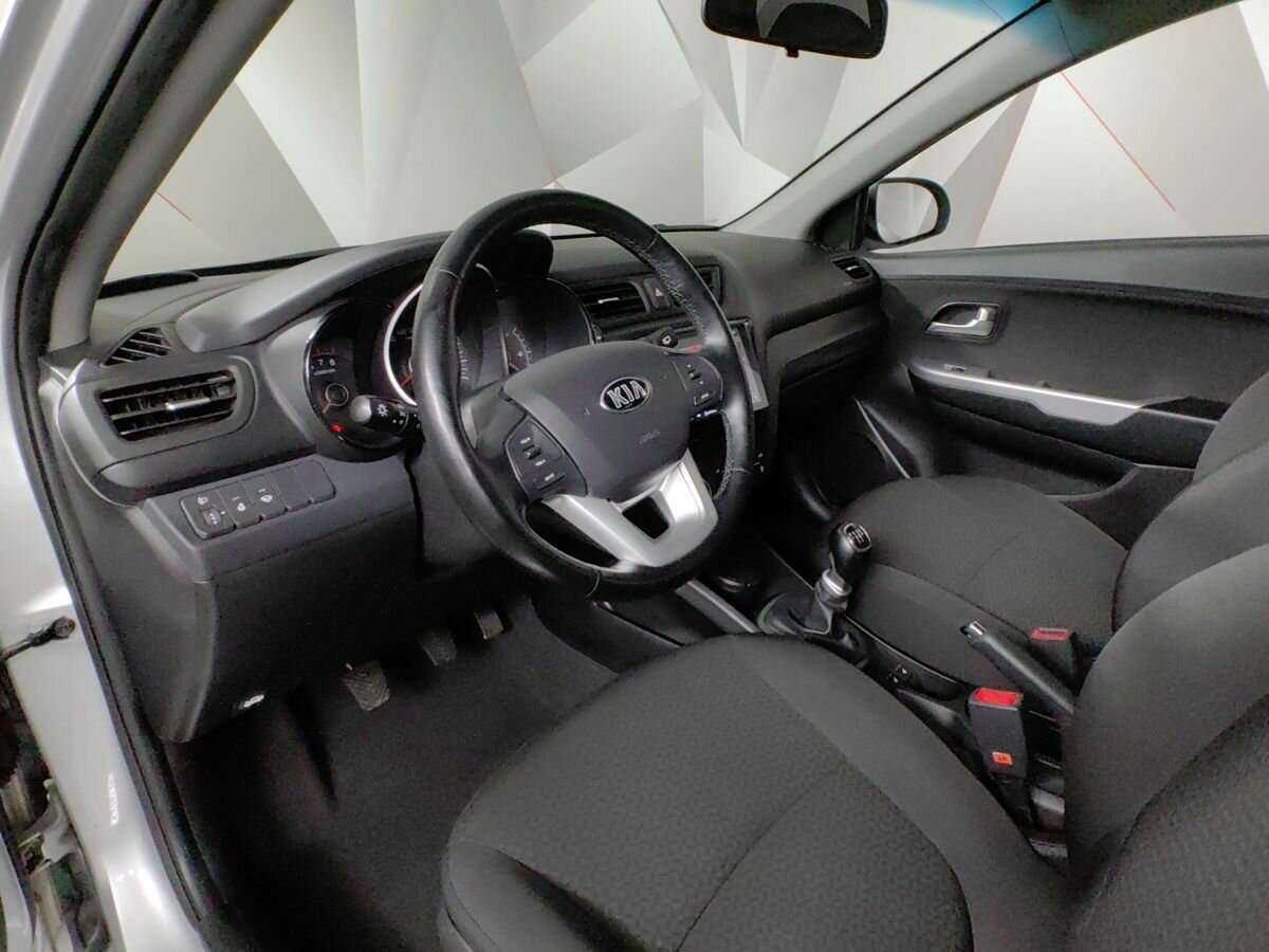 Kia Rio с пробегом — 2014 год. Фото: #11