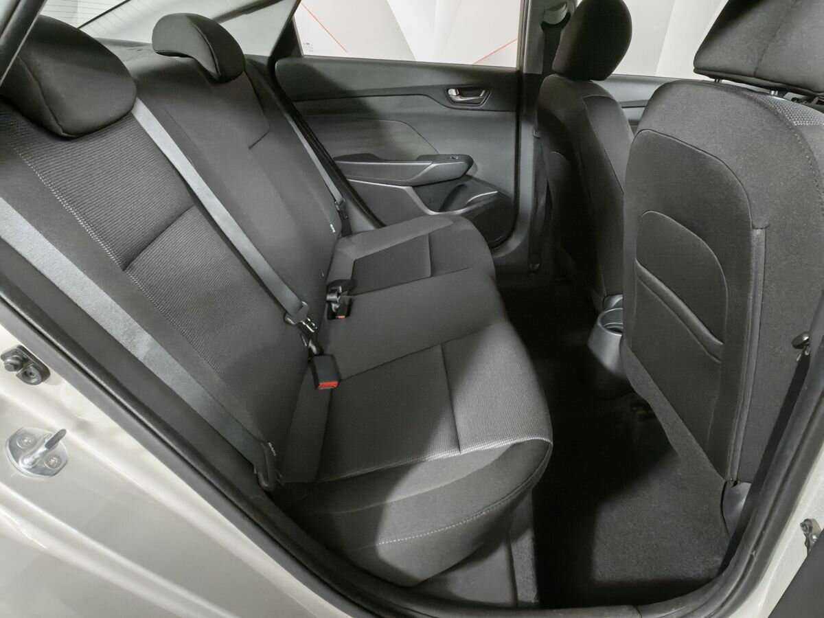 Hyundai Solaris с пробегом — 2019 год. Фото: #9