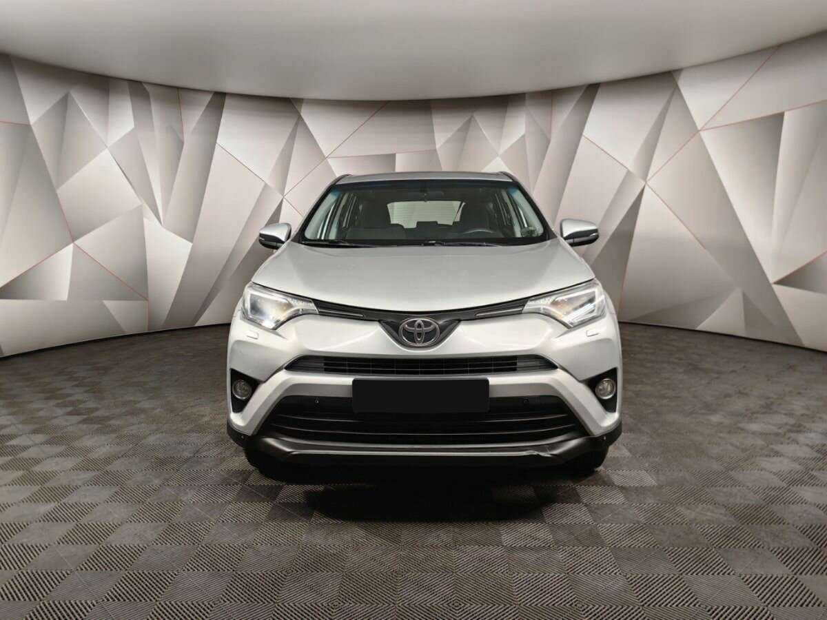 Toyota RAV4 с пробегом — 2016 год. Фото: #5