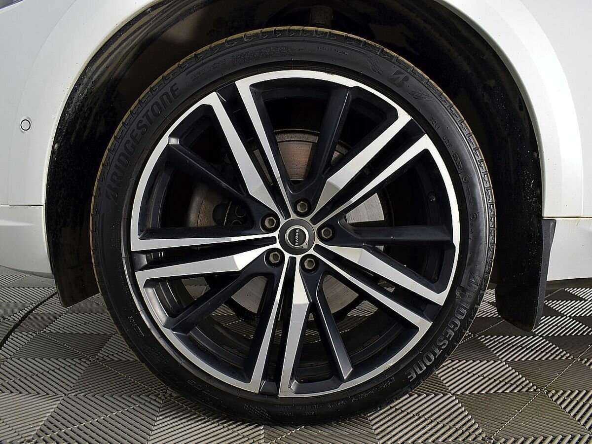 Volvo XC60 с пробегом — 2018 год. Фото: #7
