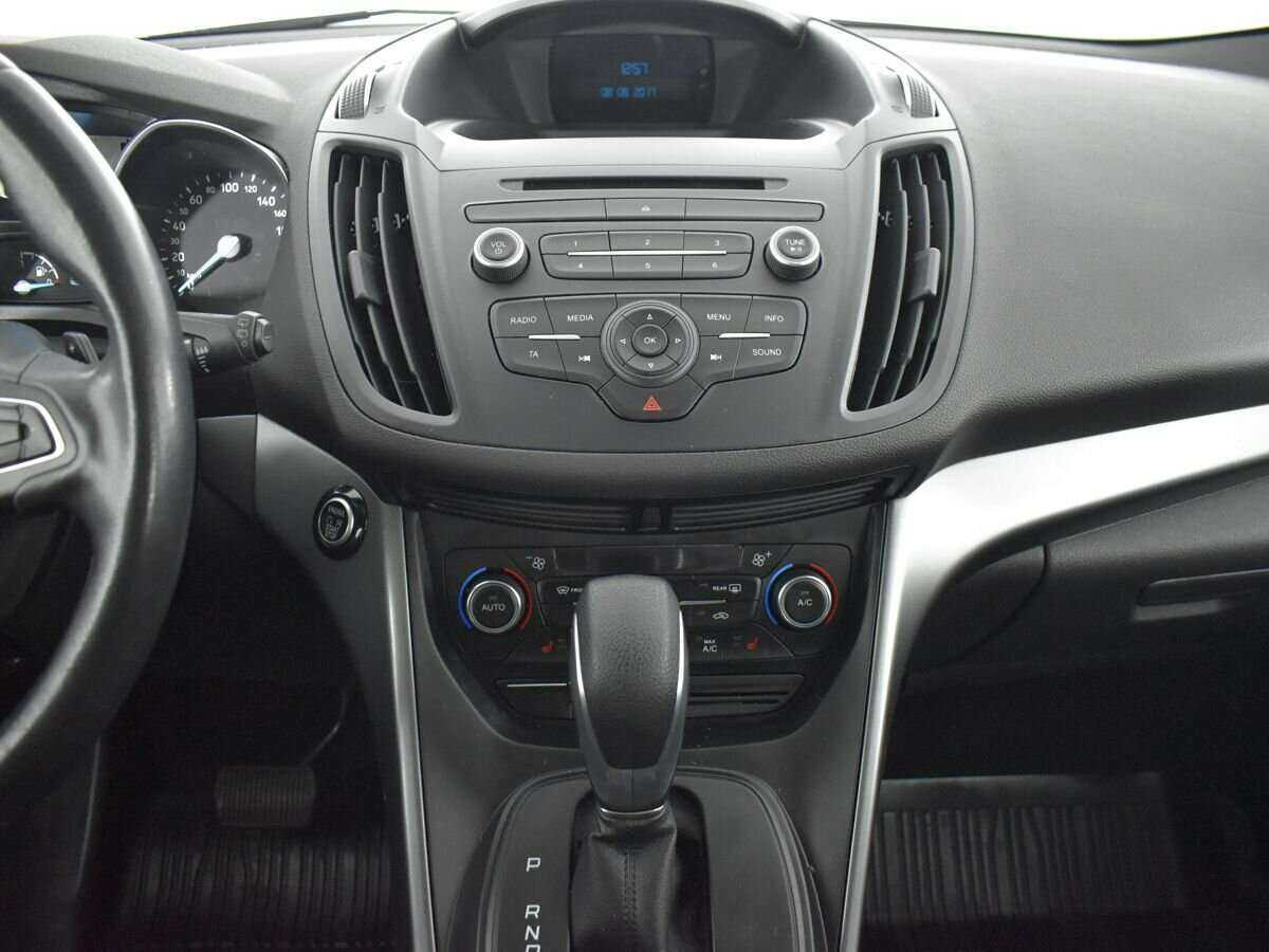 Ford Kuga с пробегом — 2017 год. Фото: #12