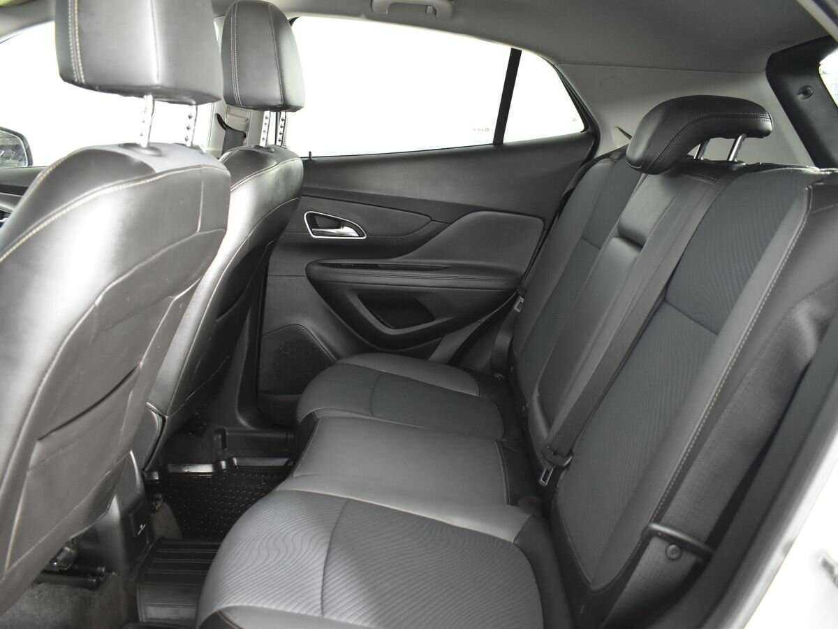 Opel Mokka с пробегом — 2013 год. Фото: #13