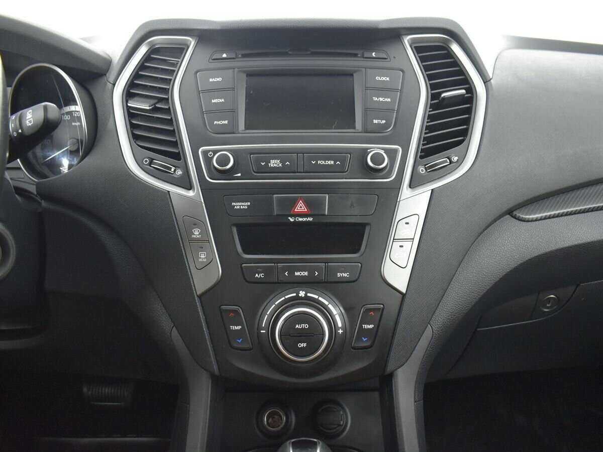 Hyundai Santa Fe с пробегом — 2017 год. Фото: #11
