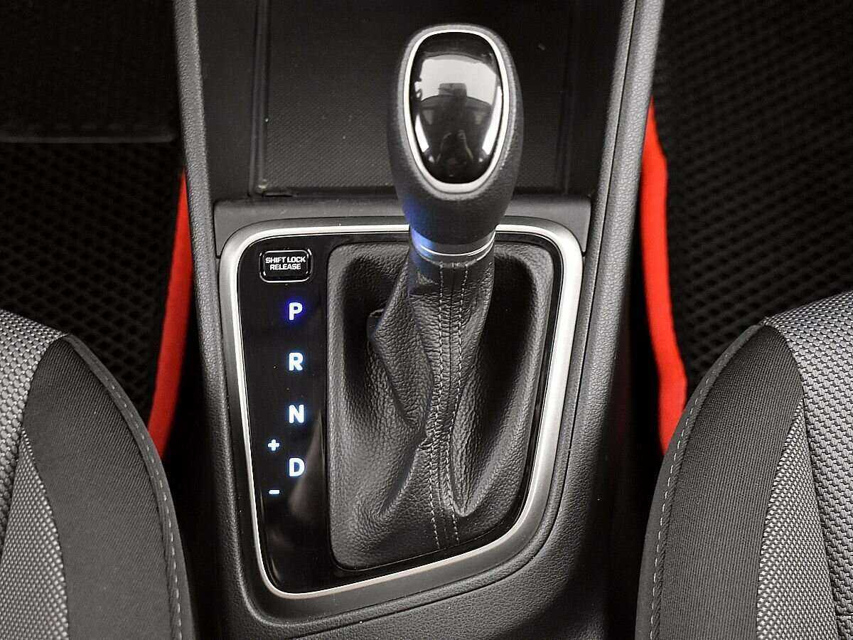 Hyundai Solaris с пробегом — 2021 год. Фото: #13