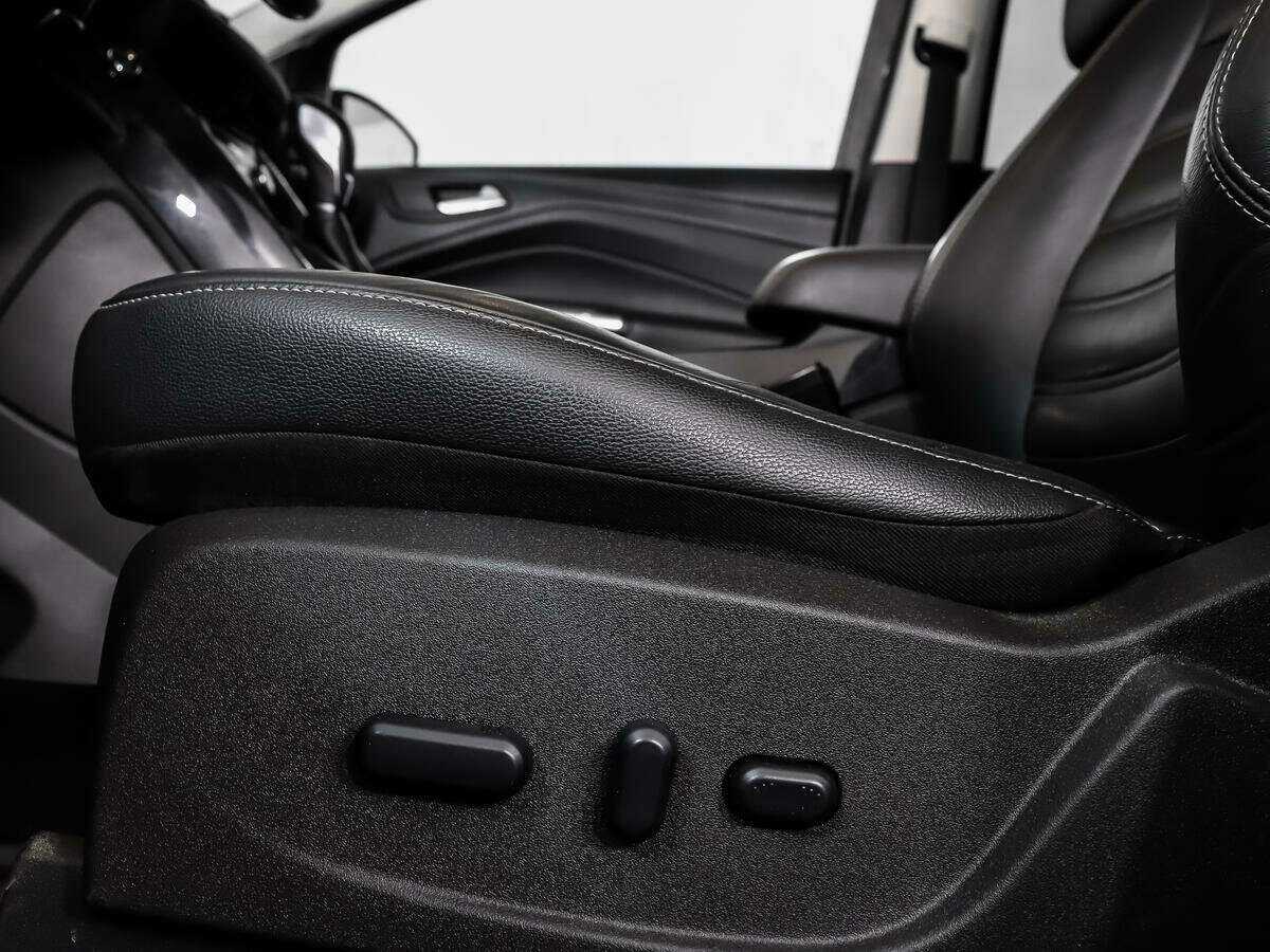 Ford Kuga с пробегом — 2016 год. Фото: #7