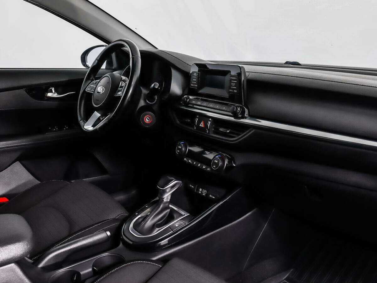 Kia Cerato с пробегом — 2018 год. Фото: #10