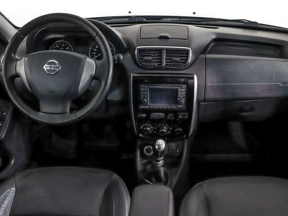 Nissan Terrano с пробегом — 2015 год. Фото: #10