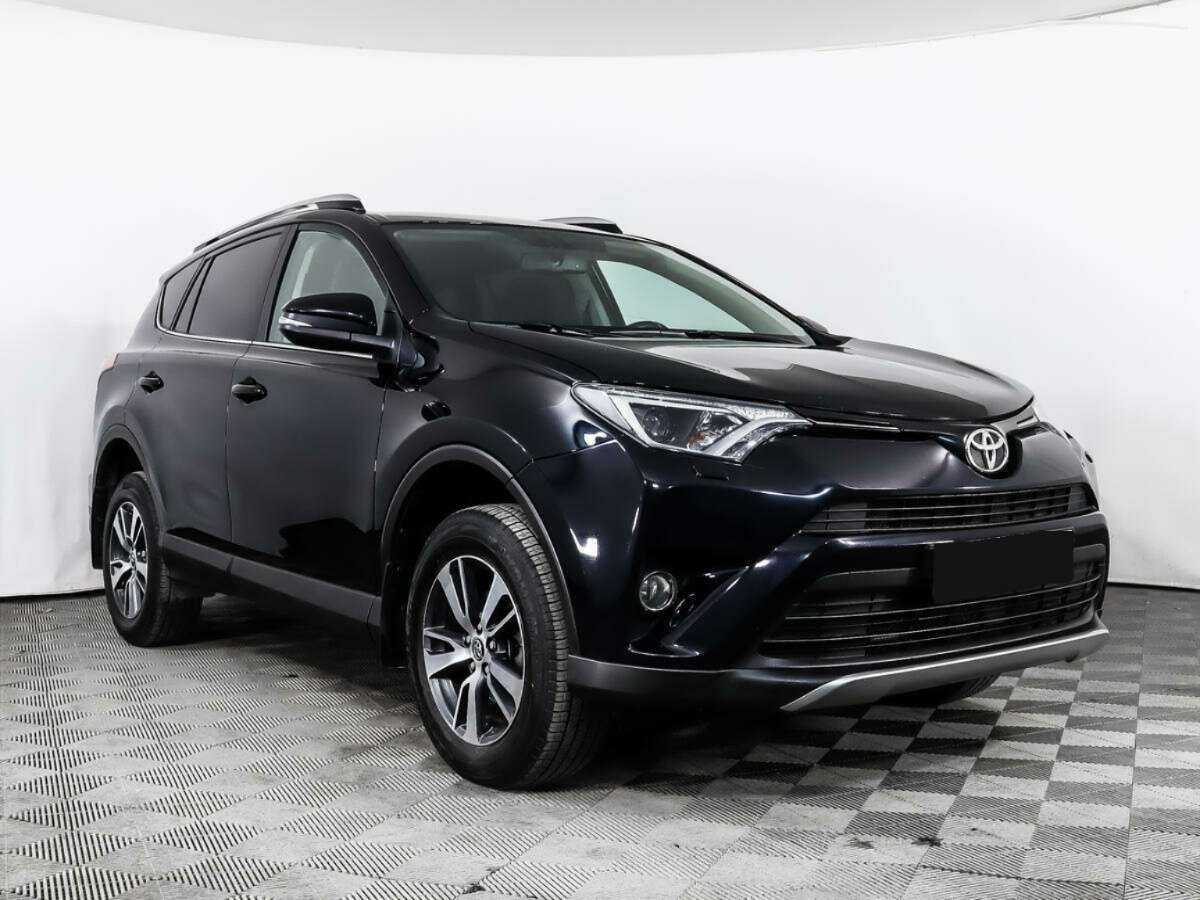 Toyota RAV4 с пробегом — 2016 год. Фото: #2