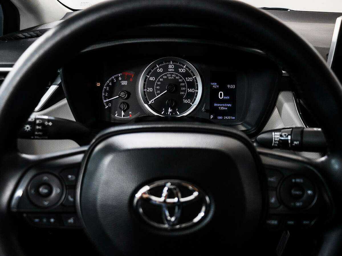 Toyota Corolla с пробегом — 2021 год. Фото: #15