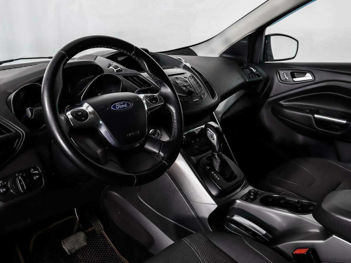 Ford Kuga с пробегом — 2014 год. Фото: #8