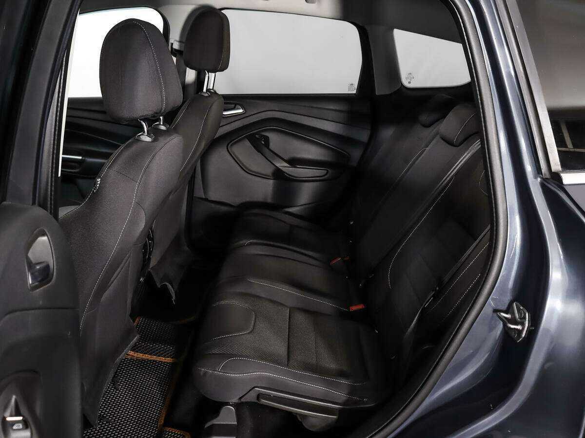 Ford Kuga с пробегом — 2014 год. Фото: #10