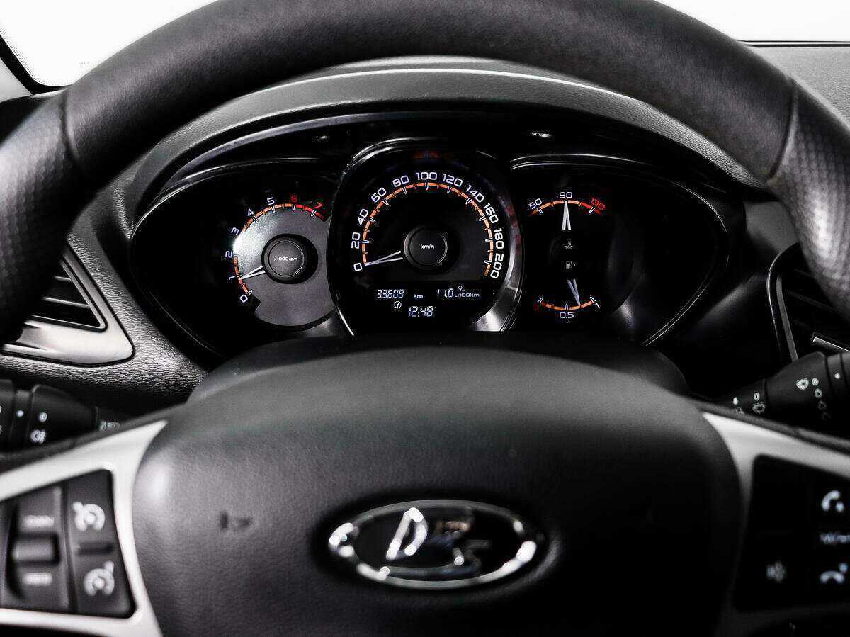 Lada (ВАЗ) Vesta с пробегом — 2021 год. Фото: #14