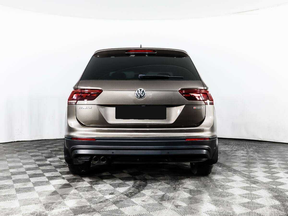 Volkswagen Tiguan с пробегом — 2018 год. Фото: #5