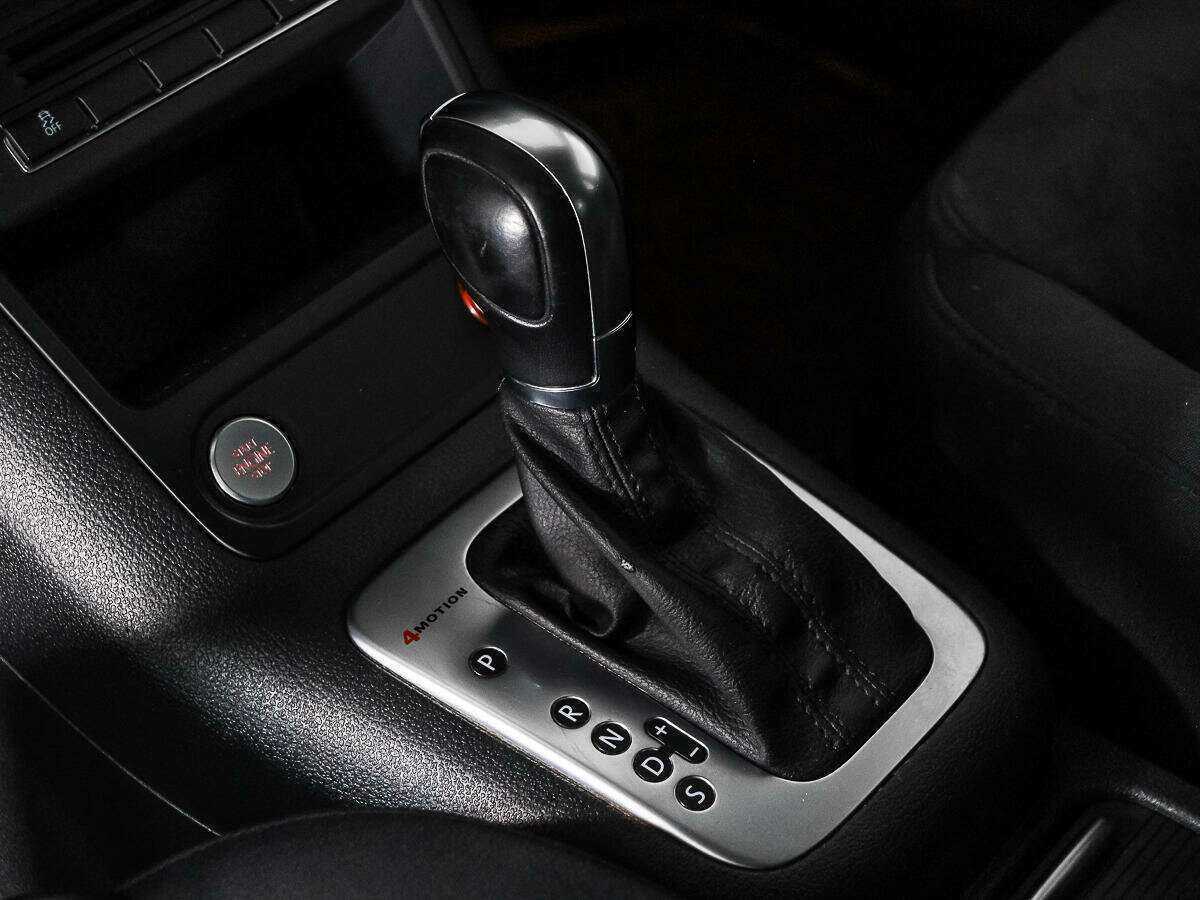 Volkswagen Tiguan с пробегом — 2015 год. Фото: #9