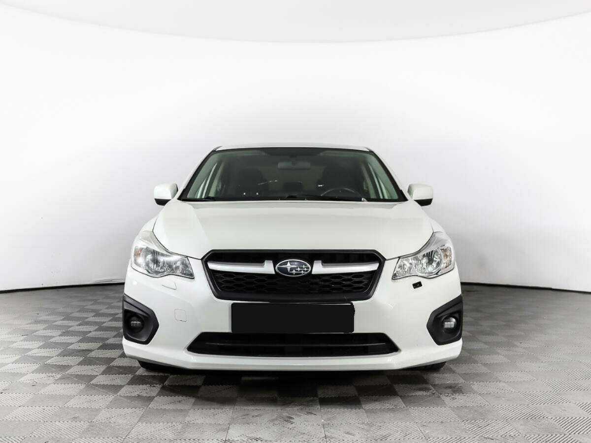 Subaru Impreza с пробегом — 2012 год. Фото: #1