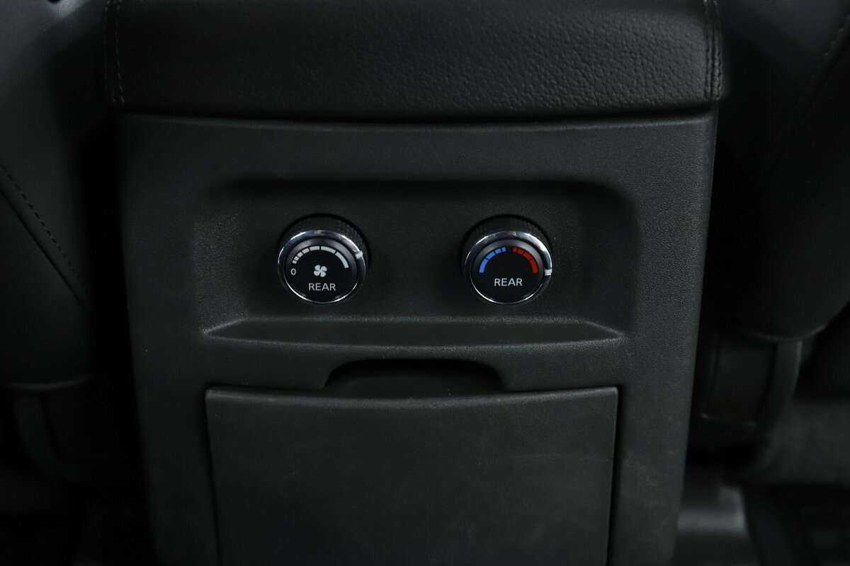 Nissan Pathfinder с пробегом — 2014 год. Фото: #21