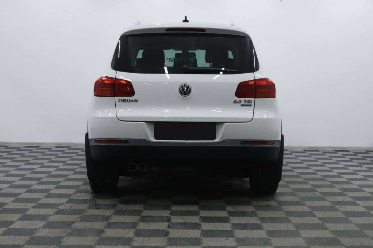 Volkswagen Tiguan с пробегом — 2015 год. Фото: #5