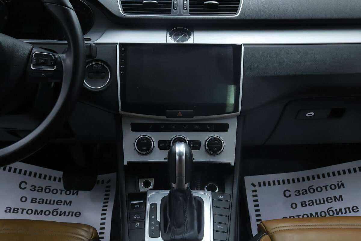 Volkswagen Passat CC с пробегом — 2013 год. Фото: #11