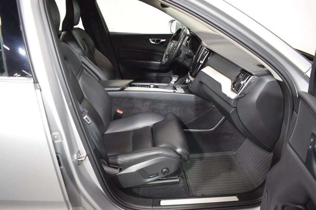 Volvo XC60 с пробегом — 2020 год. Фото: #12