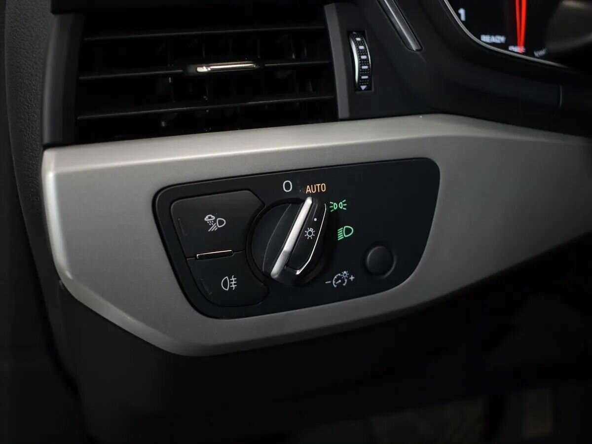 Audi A4 с пробегом — 2020 год. Фото: #11