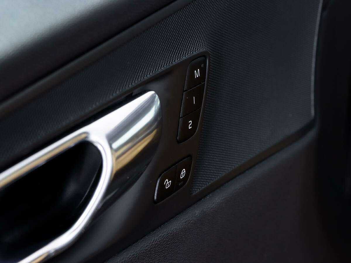 Volvo XC60 с пробегом — 2018 год. Фото: #11