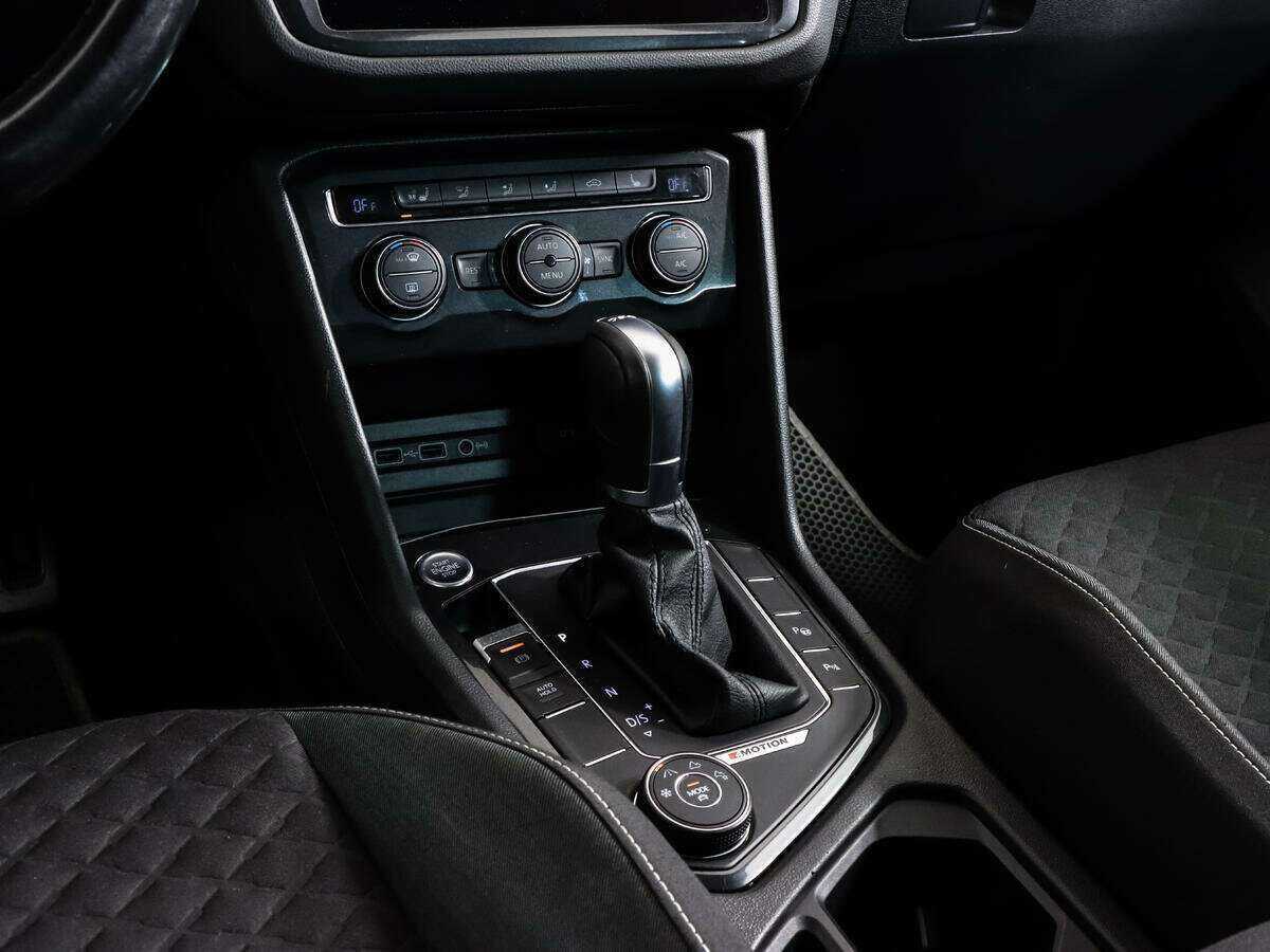 Volkswagen Tiguan с пробегом — 2018 год. Фото: #11