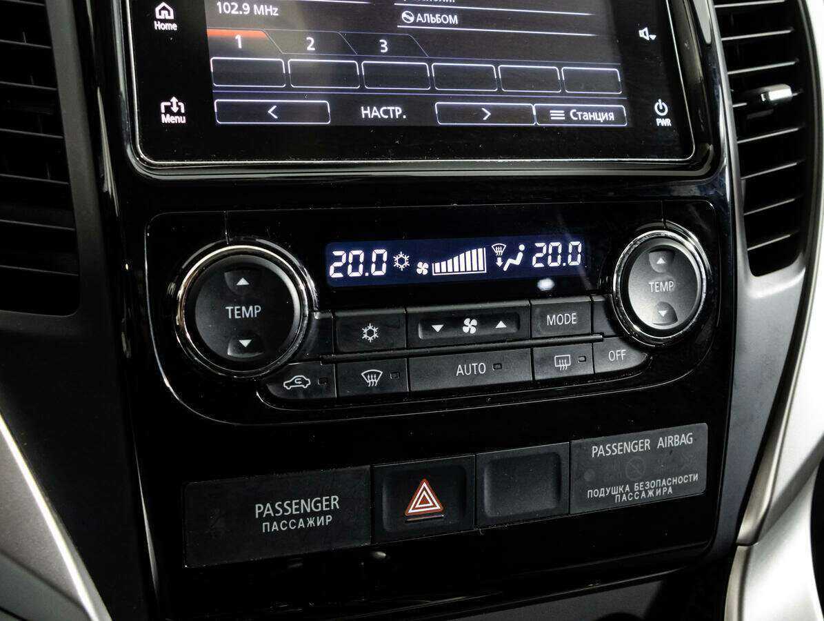 Mitsubishi Pajero Sport с пробегом — 2017 год. Фото: #10