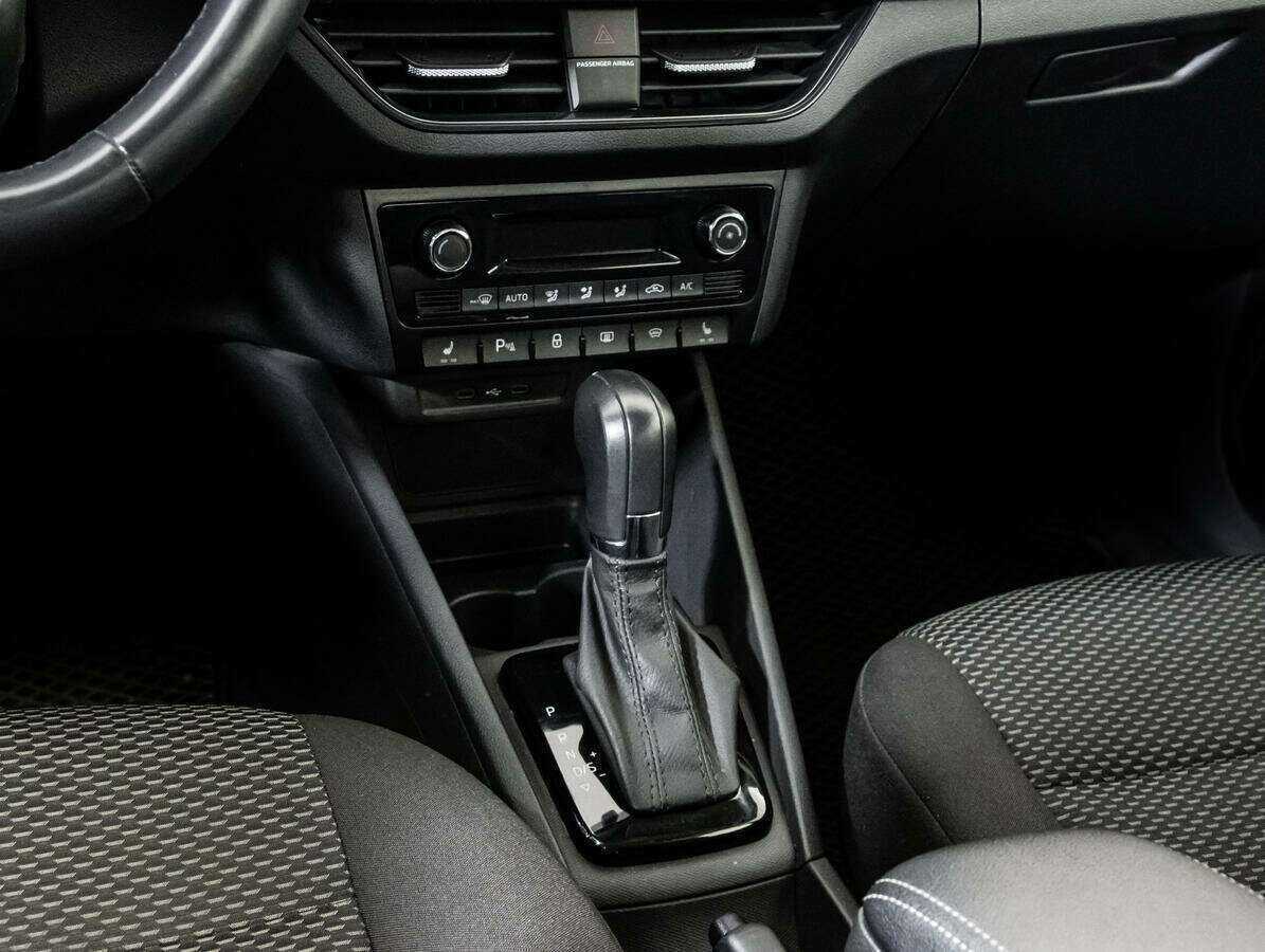 Volkswagen Polo с пробегом — 2021 год. Фото: #12