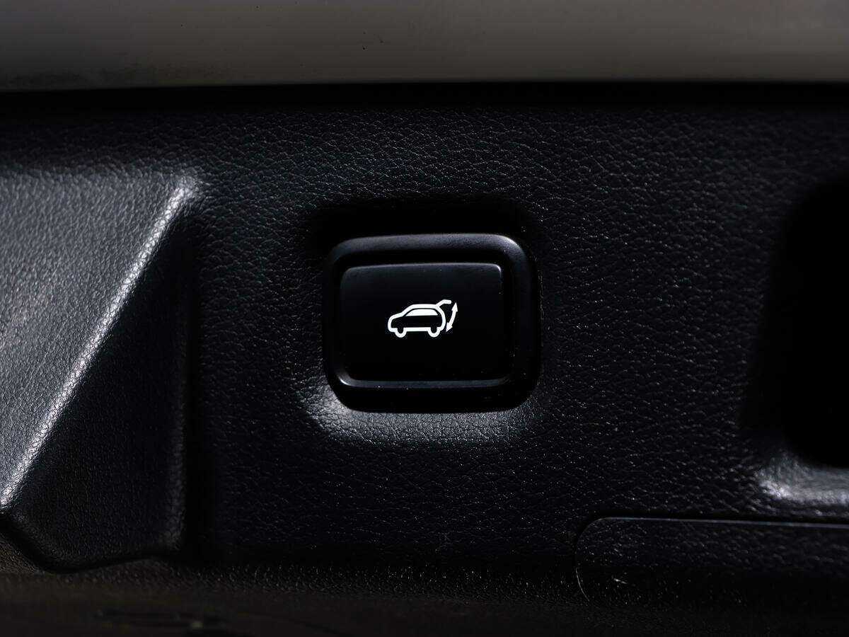 Hyundai Santa Fe с пробегом — 2019 год. Фото: #22