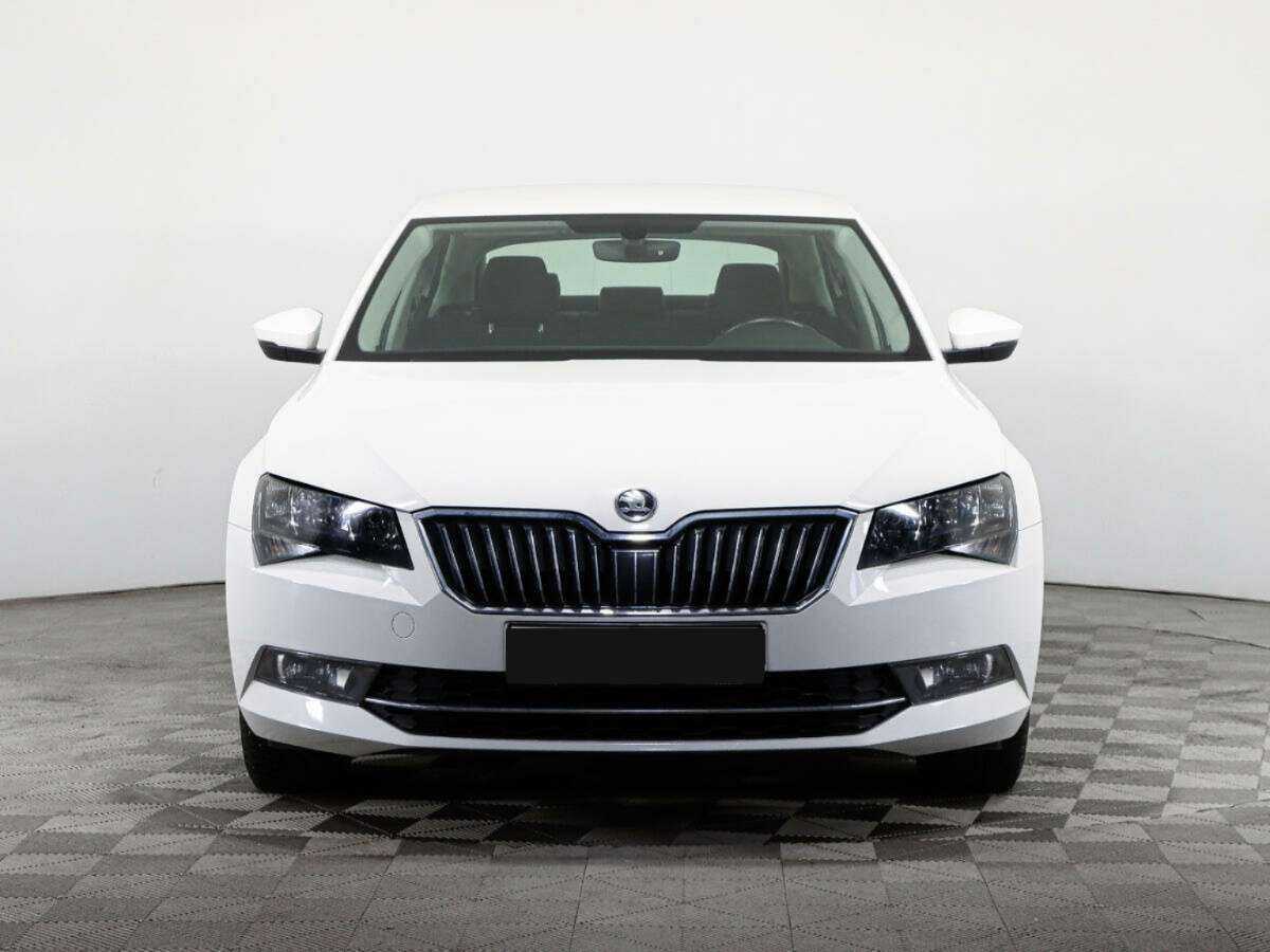 Skoda Superb с пробегом — 2016 год. Фото: #1