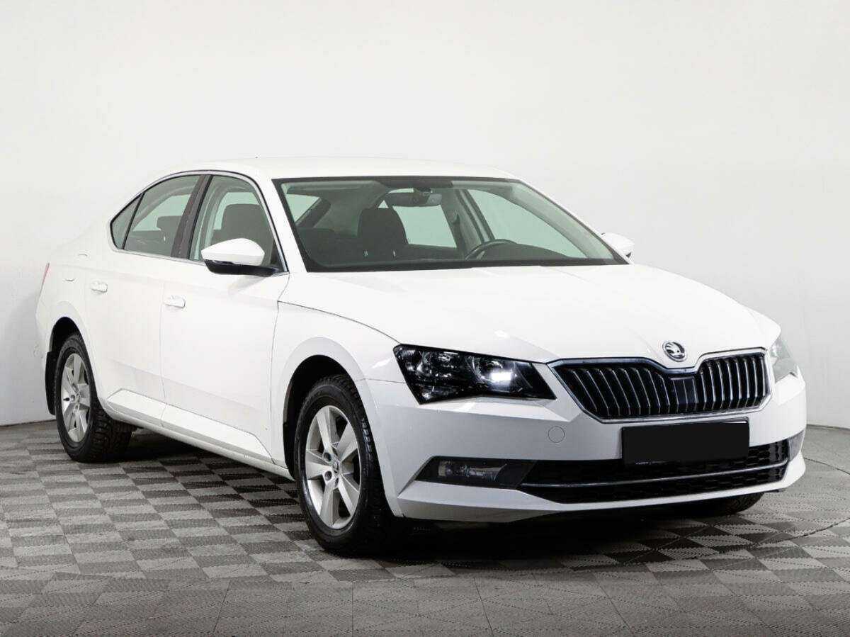 Skoda Superb с пробегом — 2016 год. Фото: #2