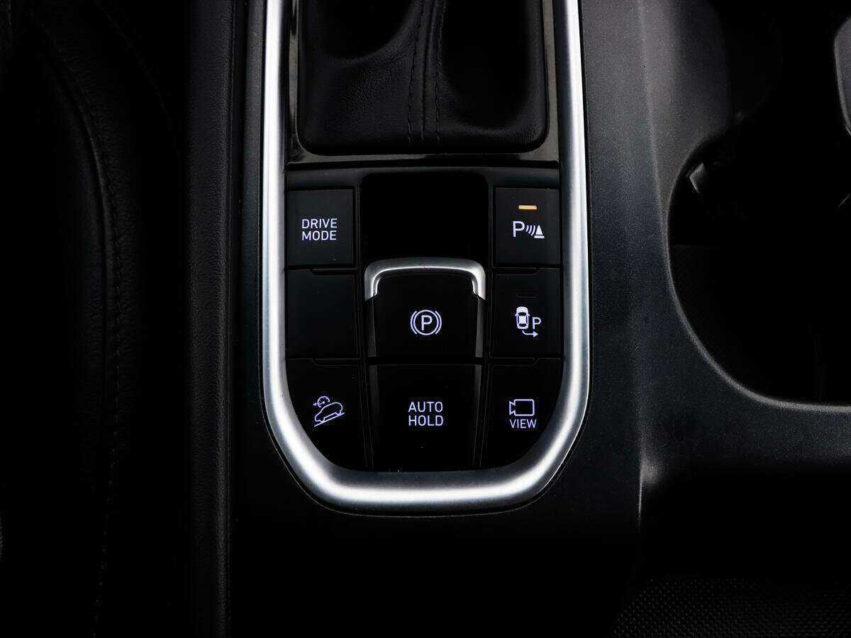 Hyundai Santa Fe с пробегом — 2018 год. Фото: #11