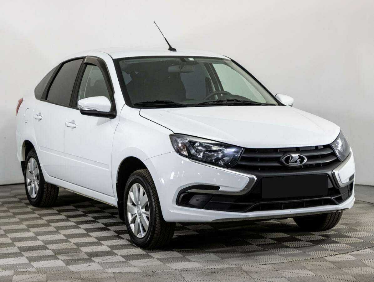 Lada (ВАЗ) Granta с пробегом — 2022 год. Фото: #2