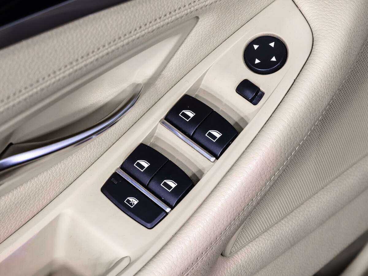 BMW 5 серии с пробегом — 2012 год. Фото: #21