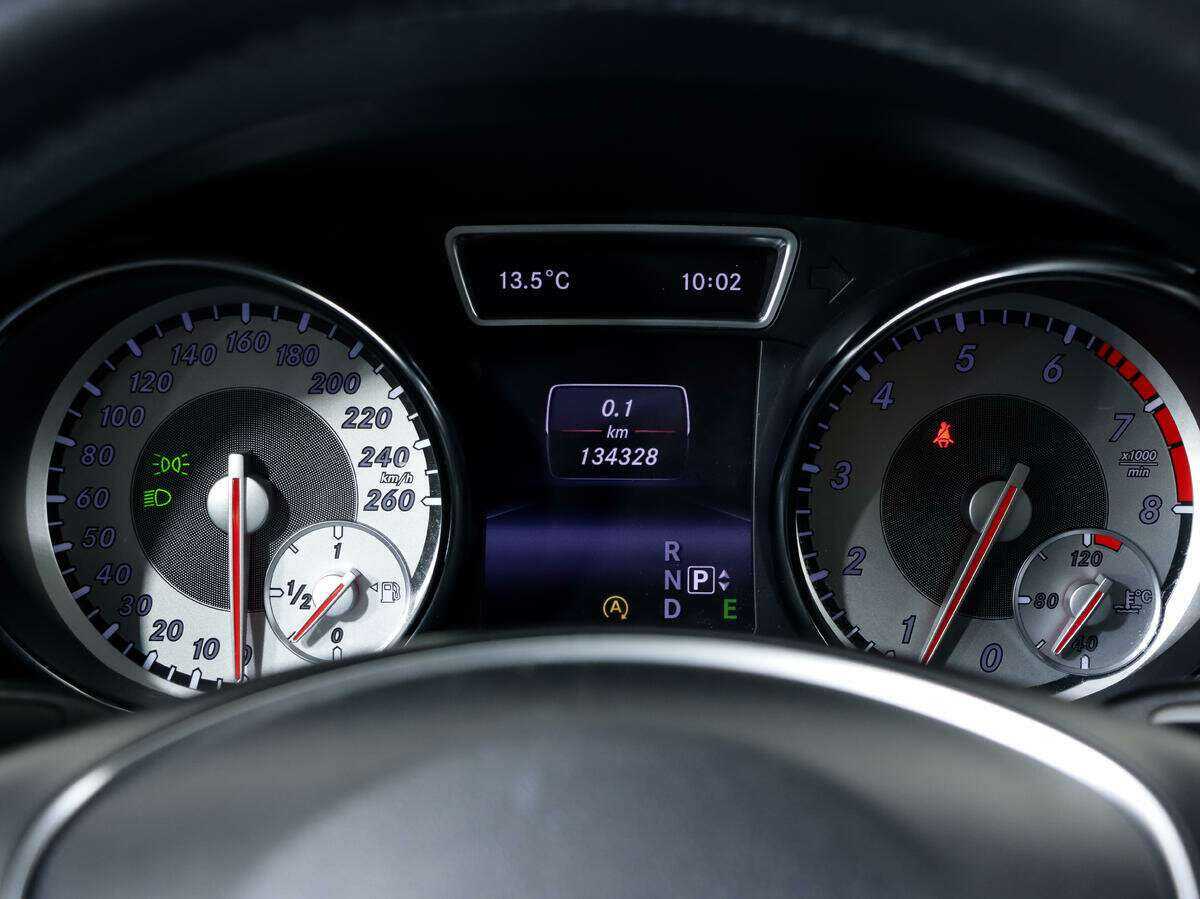 Mercedes-Benz CLA с пробегом — 2015 год. Фото: #17