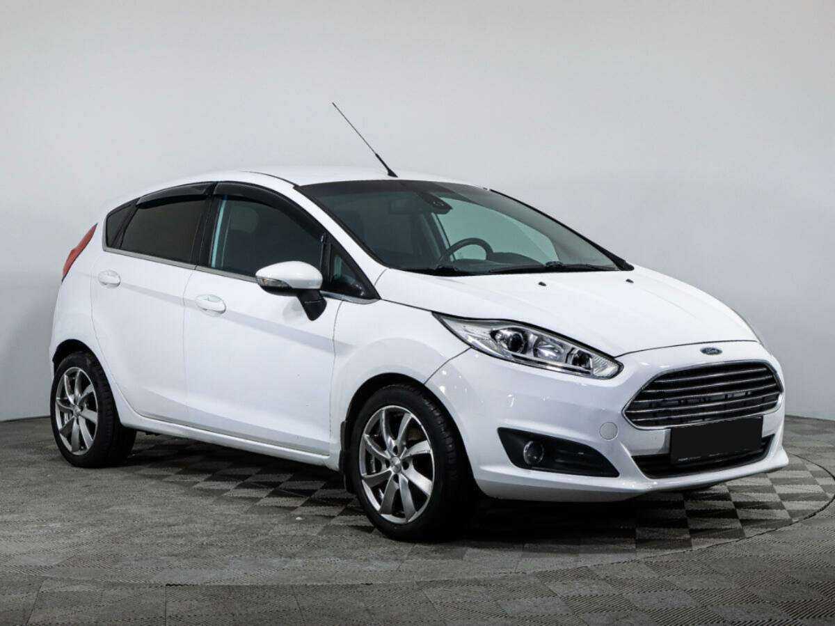 Ford Fiesta с пробегом — 2015 год. Фото: #2